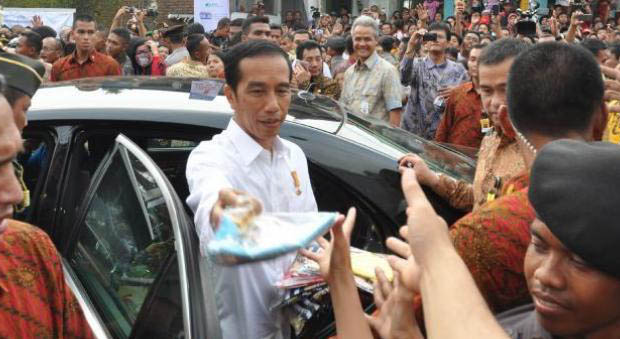  Faktor-faktor Penyebab Elektabilitas Jokowi Turun, Dari Himpitan Ekonomi Hingga Isu Anti-Islam
