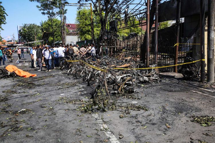  Karena Bertentangan dengan Islam, HTI Kutuk Pengeboman di Tiga Gereja di Surabaya