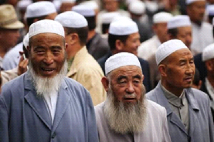  Cina Tak Hentinya Perangi Islam dan Kaum Muslim