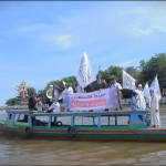 Aksi damai di atas Sungai Martapura